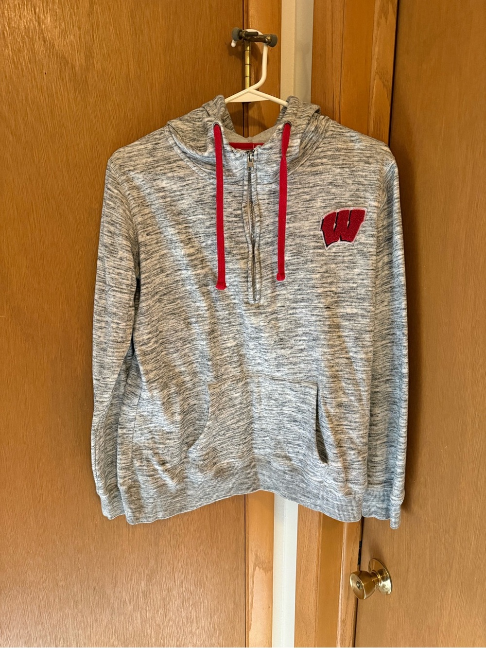 Women’s Wisconsin Badgers Grey Heather Hoodie